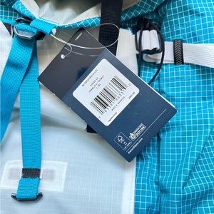 The North Face Cobra 52 Sport Backpack L/XL Enamel Blue/ TNF White 52L 3LBS 5 0Z